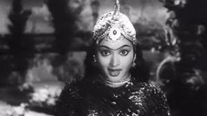 Bakkad Bam Bam - Superhit Hit Hindi Folk & Classical Dance Song - Vyjayanthimala - Kath Putli (Old is Gold)
