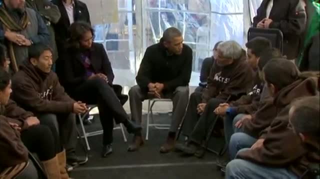 Obama Visits Immigration Activists on Mall