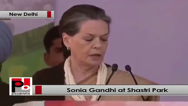 Sonia Gandhi: Indiraji worked for poor and weaker section of the society