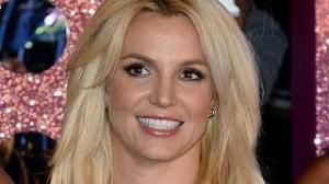 Britney Spears Admits to Lip Injections