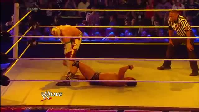 Sin Cara vs. Alberto Del Rio: WWE Raw, Dec. 9, 2013