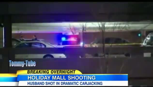 Man killed after holiday shopping in NJ mall carjacking, suspects remain at large