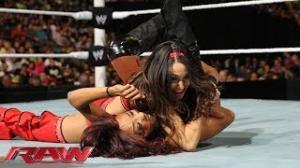 Natalya & The Bella Twins vs. AJ Lee, Tamina Snuka & Alicia Fox: WWE Raw, Dec. 16, 2013