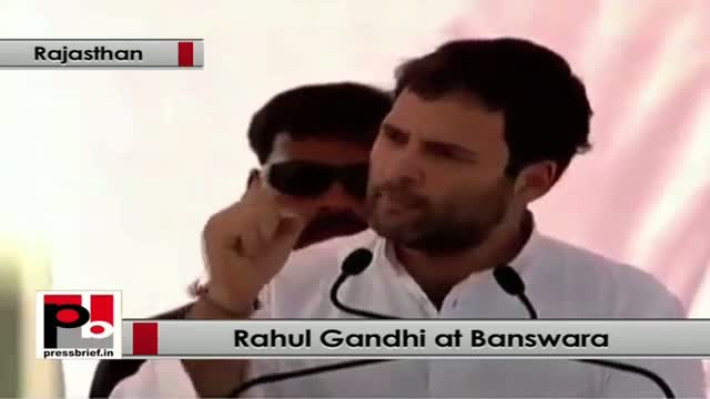 Rahul Gandhi: BJP doesn't hold the hand of poor