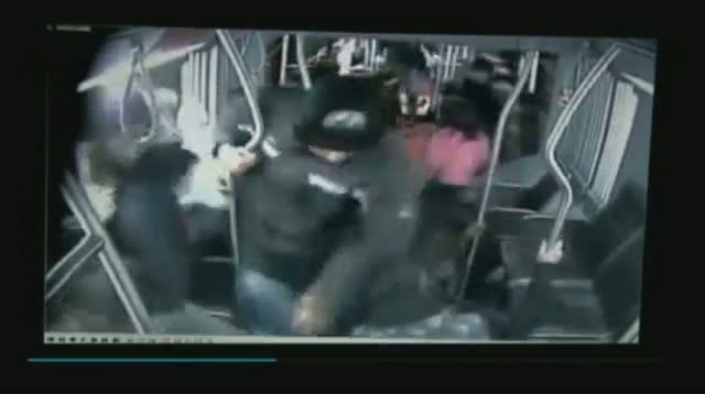 Passengers Take Down Robber on Seattle Bus