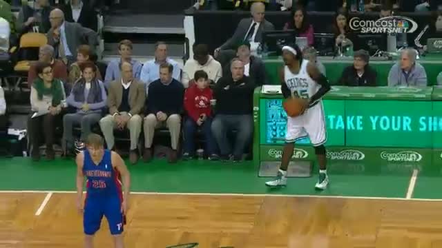 NBA: Jared Sullinger's Amazing Tip In Shot at the Buzzer!