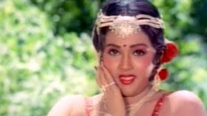 Vaazha Pazhuthirukuthu - Rajathi Rojakili Tamil Movie ($exy Tamil Item Song)