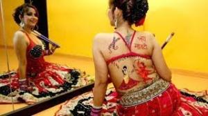 Tanisha Singh Gets Body Paint | Navratri Special Photo Shoot