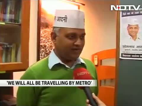 Arvind Kejriwal to ride metro to swearing-in, cabinet meets tomorrow