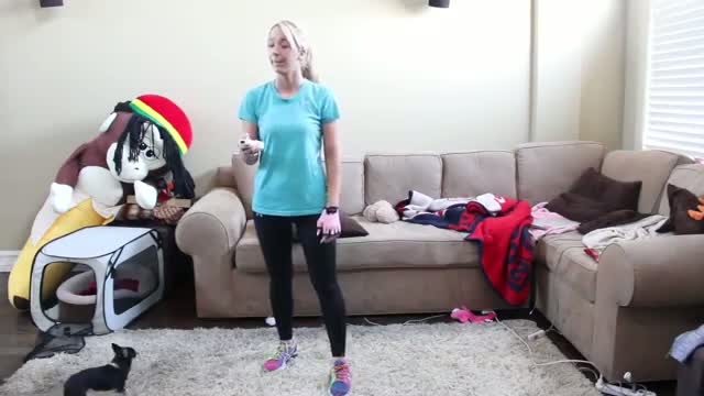 Jenna Marbles - How Home Workouts Work