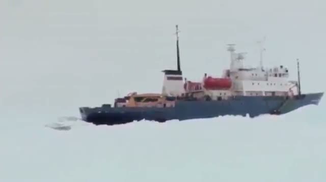 Icebound Antarctic Ship Awaits Helicopter Rescue