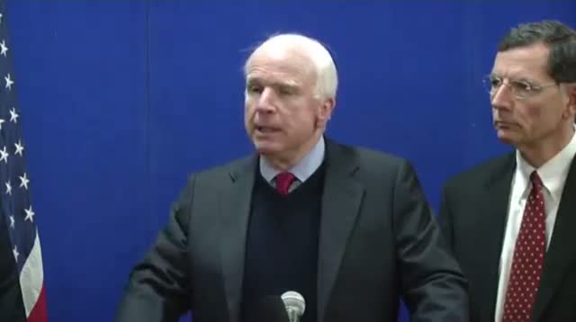 McCain Urges Afghans to Sign Security Pact