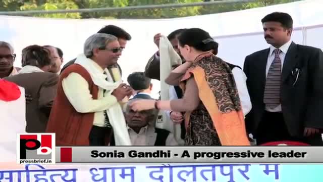 Sonia Gandhi : A leader who is keen to empower women and poor