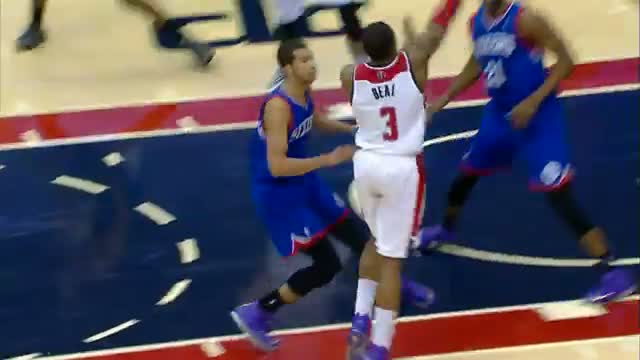 NBA: Jan Vesely Rises High for the Alley-Oop from Bradley Beal