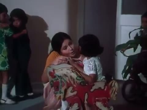 Bachchon Tum Ho Khel Khilone - Superhit Bollywood Children Hindi Song - Rakhee Gulzar - Tapasya (1976)