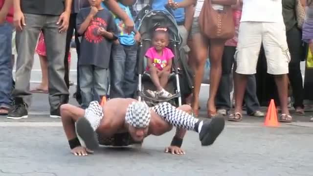 Crazy Street Performers - Union Square Park Video