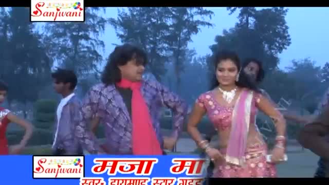 New Hot Bhojpuri Holi Song "Choli Me Maja Lihata Mobile Dudh Piyata" By Guddu Rangila