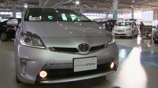 Toyota Recalls 2m Prius Cars for Software Glitch