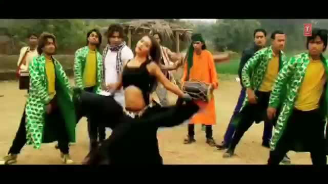 Hot Bhojpuri Holi Dance Video 2014 "Chhiya Ledar Hoi Abki Saal" Movie: Bhataar Holi ( Bhojpuri Panki )