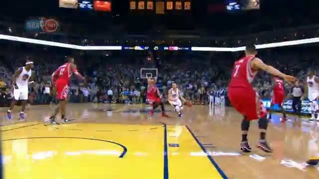 NBA: Stephen Curry Sinks the Floater to Force OT Against Houston!