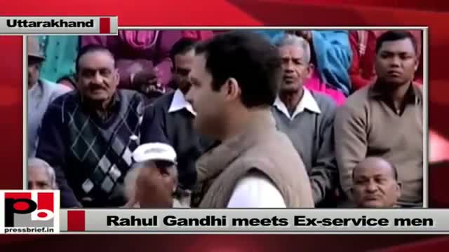 Rahul Gandhi meets ex-servicemen in Dehradun