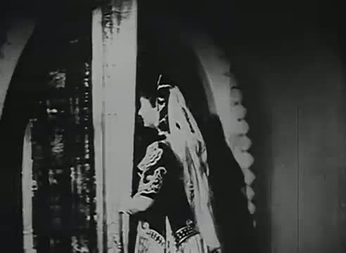Mayakkum Maalai - MGR, Rajakumari - Gulebakavali - Tamil Classic Song