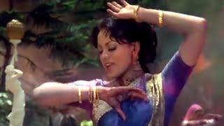 Holi Kaisi Holi - Prema Narayan - Bandie (1978) - Holi Special Song