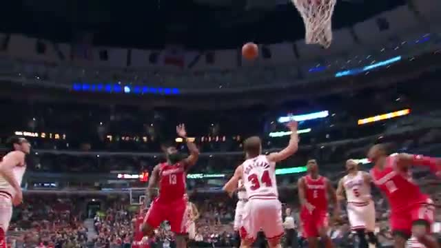 NBA: James Harden Lobs to Dwight Howard for the Smash