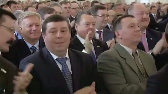 Putin's Crimea 'victory speech' - applause