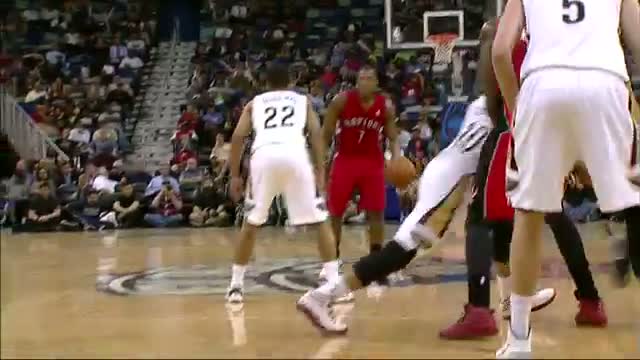 NBA: DeMar DeRozan Finishes the Long-Distance Oop from Lowry