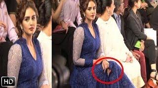 Huma Qureshi Wardrobe Malfunction LFW 2014 | Thighs