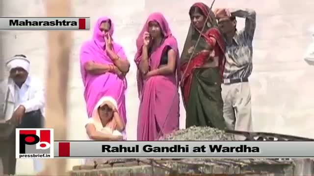 Rahul Gandhi at Congress rally in Wardha (Maharashtra) takes on BJP, part 01