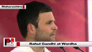 Rahul Gandhi at Congress rally in Wardha (Maharashtra) takes on BJP, part 02