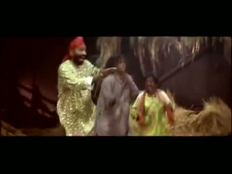 Kamar Gori Lach Lach Lachke (Hot Bhojpuri Video) | Dharti Putra