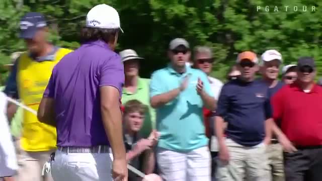 Phil Mickelson holes a 21-foot birdie putt at Shell (Golf Video)
