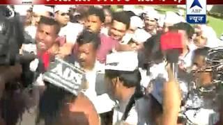 Kejriwal slapped again , reached Rajghat and sat on dharna