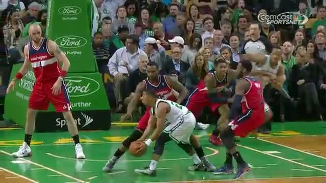 NBA: Phil Pressey "Hikes" the Ball to Bass for the Slam (Basketball Video)