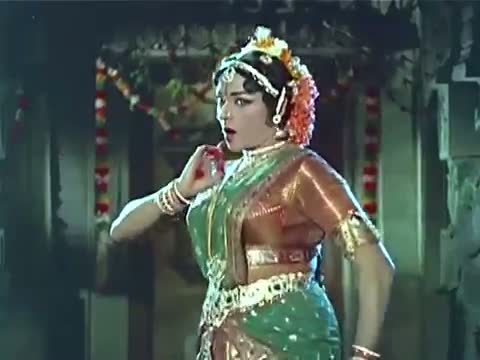 Maraindhirundu Paarkum - Sivaji Ganesan, Padmini - Thillana Mohanambal - Super Hit Classic Song (Tamil Video)