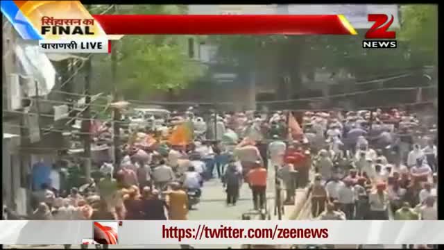 Narendra Modi begins roadshow in Varanasi