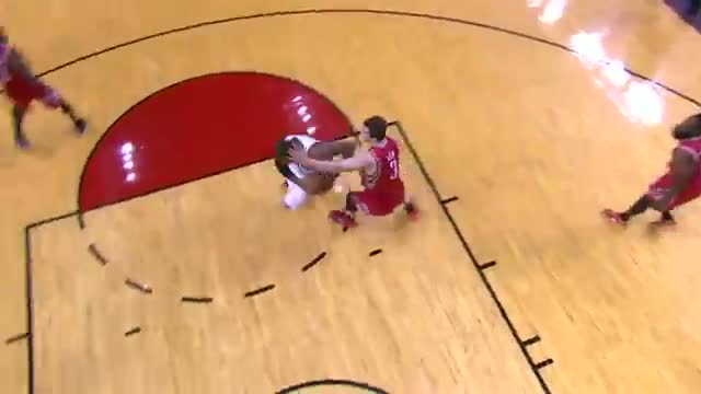 NBA: Damian Lillard and LaMarcus Aldridge Blaze Past Houston in Game 4 (Basketball Video)
