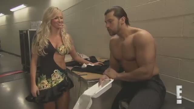 Summer Rae asks out Fandango: WWE Total Divas Preview, May 4, 2014