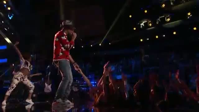 Pharrell Williams: "Come Get It Bae" (The Voice Highlight)