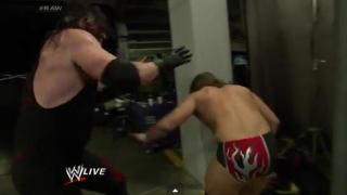 Daniel Bryan and Brie Bella attempt to evade Kane's wrath: WWE Raw, May 25, 2014