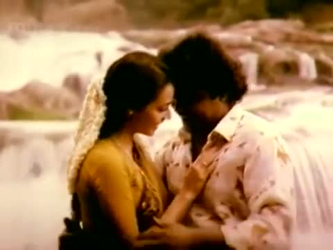 Adhikaalai Naan Paadum - Pudhu Padagan Movie Tamil Song