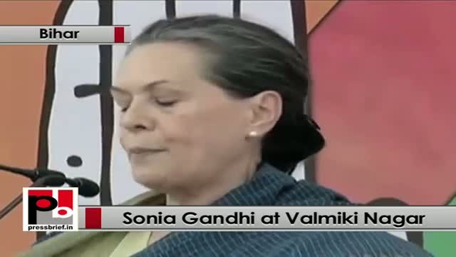 Sonia Gandhi at Valmiki Nagar in Bihar attacks BJP's divisive politics