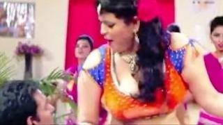 Bhataar Fevicol Milala Ba (Bhojpuri Hot Item Dance Video Song) | Saiyan Ji Dilwa Mangelein