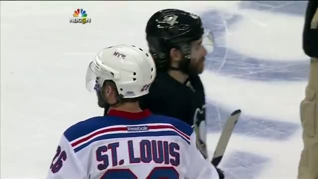 Rangers and Penguins handshake