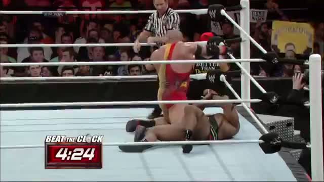 Big E vs. Ryback - Beat the Clock Challenge: WWE Raw, May 19, 2014
