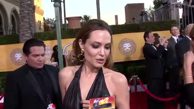 Angelina Jolie Says Celebrity Moms 'Shouldn't Complain'