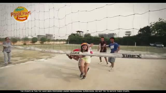 Mirinda "Pagalpanti Idea" New Ad 2014 - Forehead Volleyball